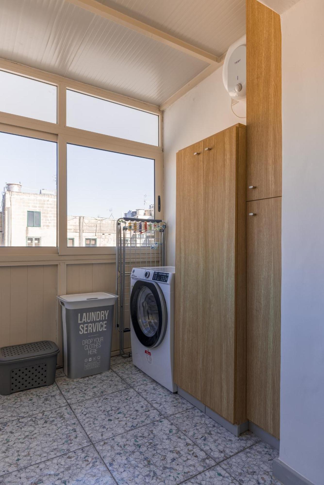 Harbour View - Large 2Br Apartment Валетта Экстерьер фото