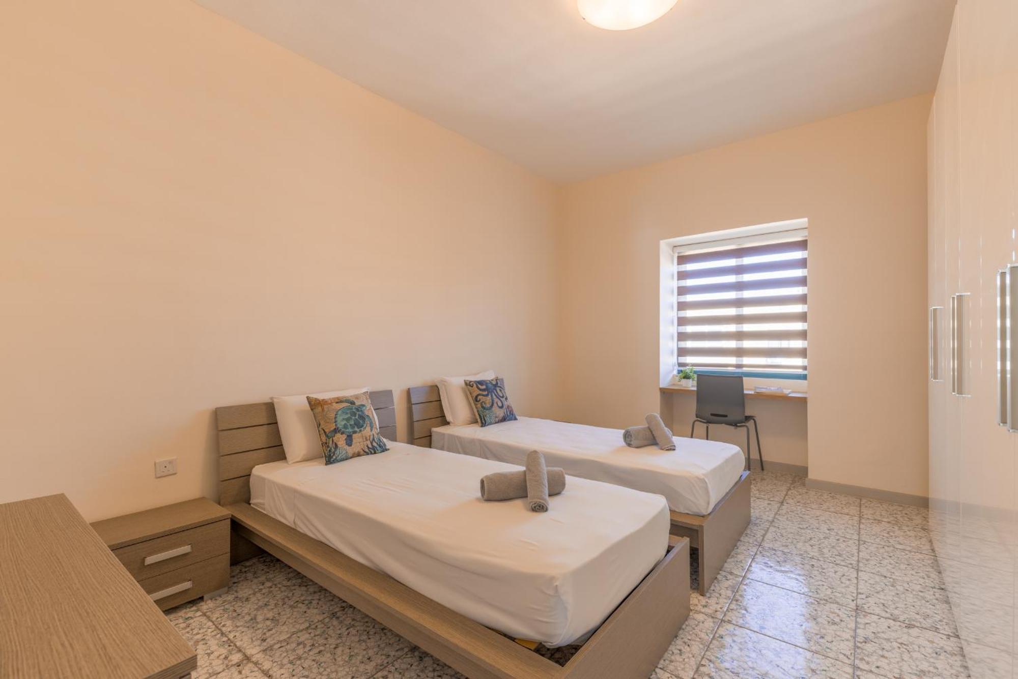 Harbour View - Large 2Br Apartment Валетта Экстерьер фото